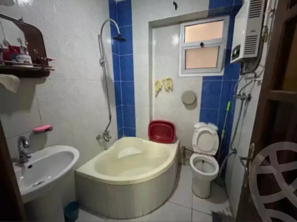 https://aqarmap.com.eg/en/listing/6605012-for-sale-alexandria-camp-cesar-port-said-street