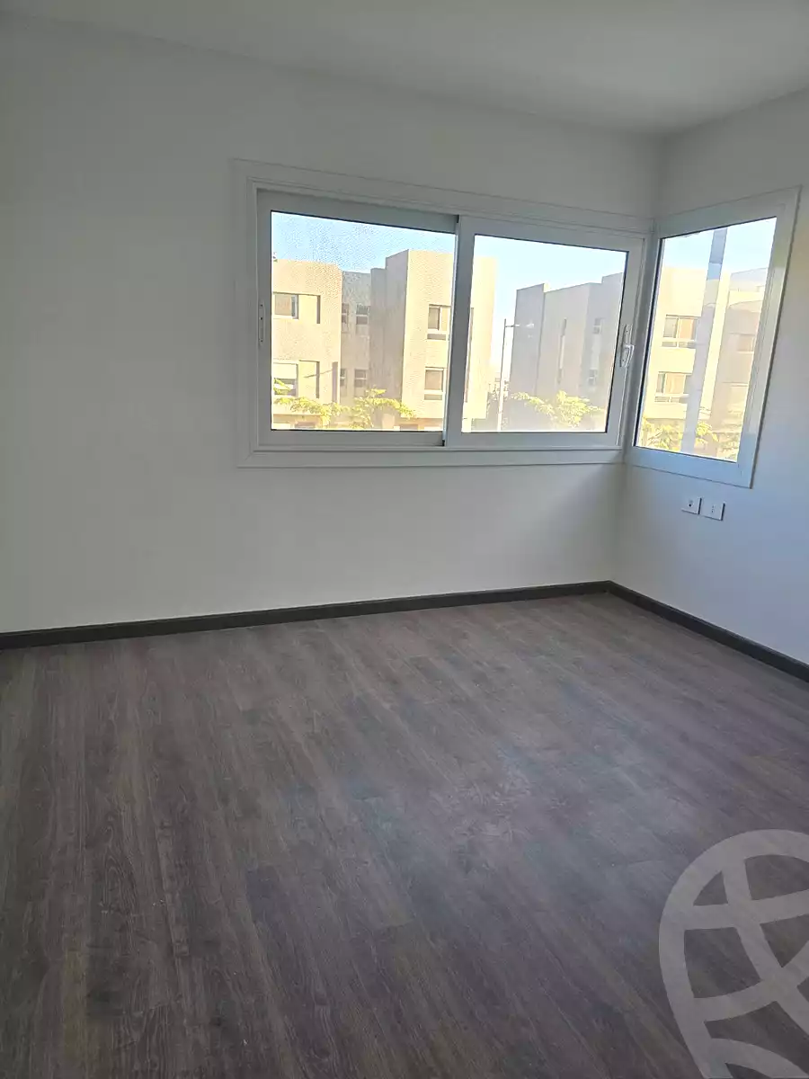 https://aqarmap.com.eg/en/listing/6605843-for-sale-cairo-el-sheikh-zayed-city-compounds-etapa