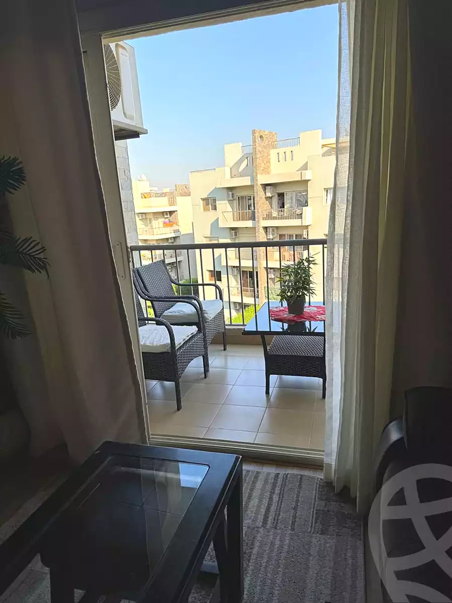 https://aqarmap.com.eg/ar/listing/6605983-for-rent-cairo-el-sheikh-zayed-city-compounds-dh-drys