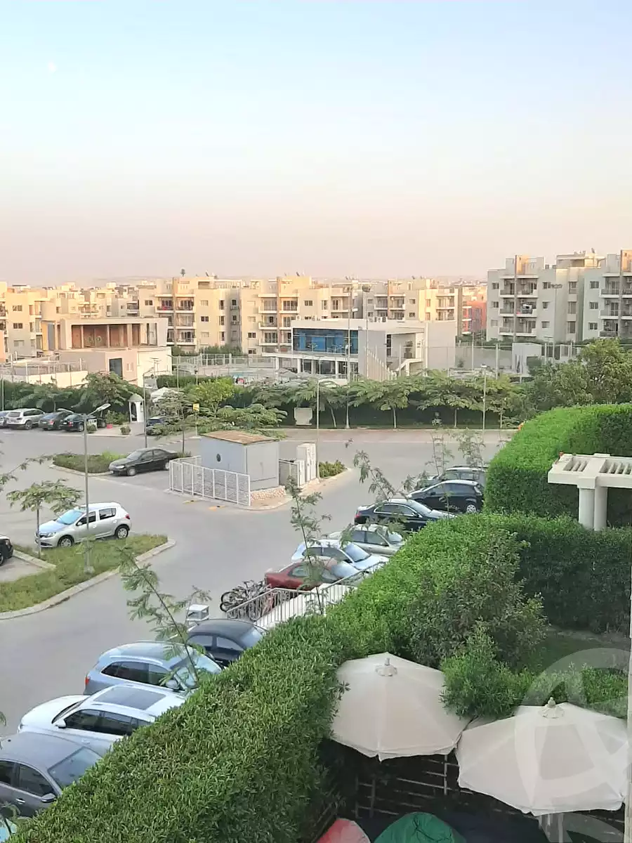 https://aqarmap.com.eg/en/listing/6606301-for-sale-cairo-el-sheikh-zayed-city-compounds-dh-drys