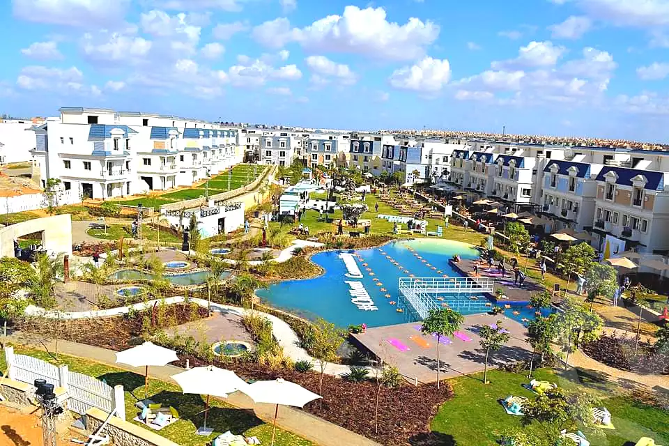 https://aqarmap.com.eg/ar/listing/6607916-for-sale-cairo-6th-of-october-compounds-mountain-view-chillout-park-mountain-view-lakeside