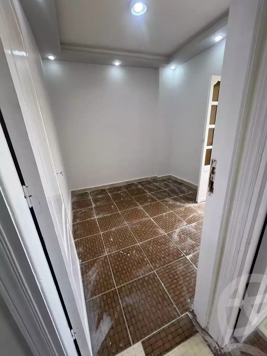 https://aqarmap.com.eg/ar/listing/6608235-for-sale-alexandria-l-jmy-shataa-el-nakheel-no-6-st