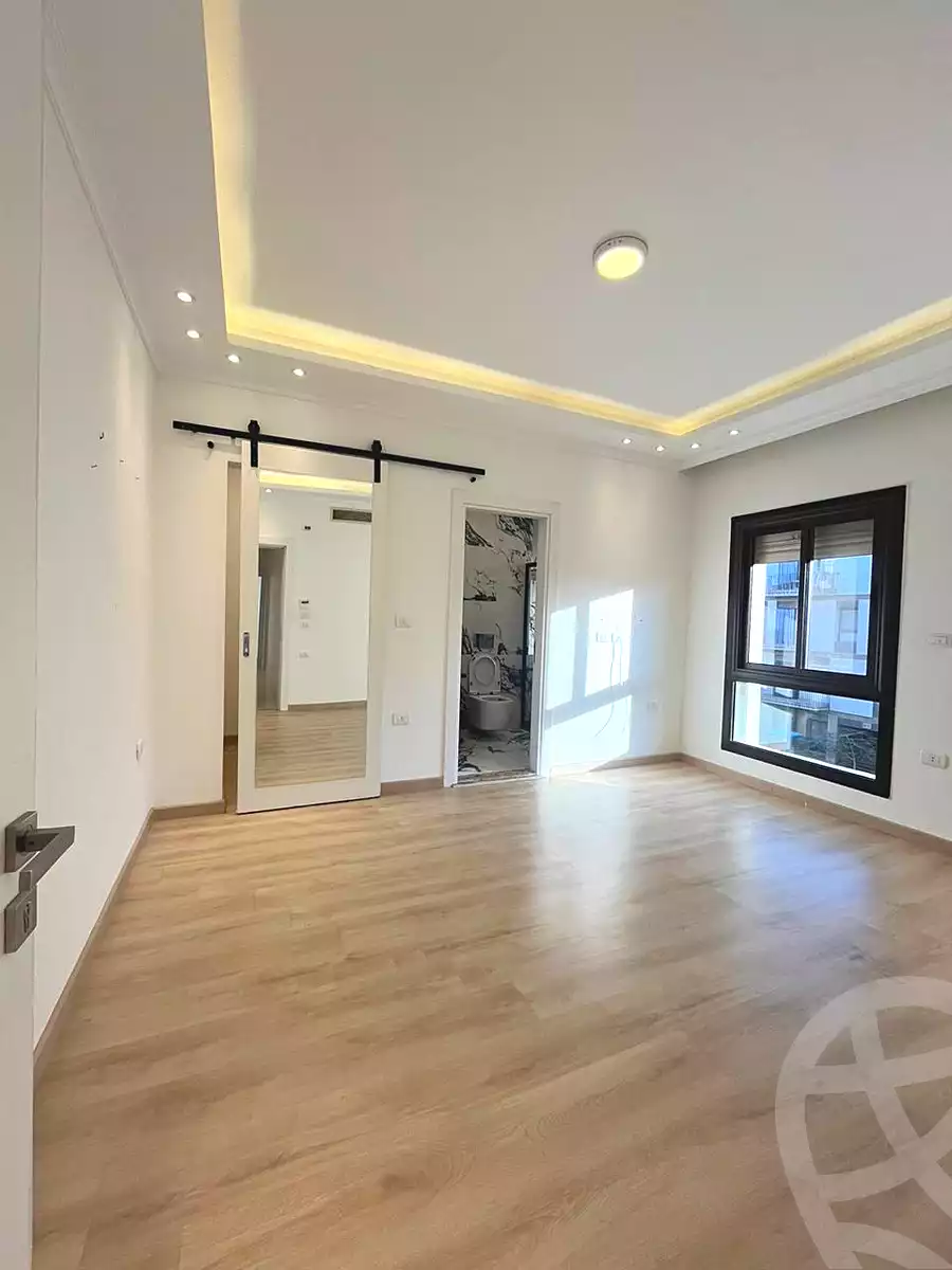 https://aqarmap.com.eg/en/listing/6608965-for-rent-cairo-el-sheikh-zayed-city-compounds-beverly-hills