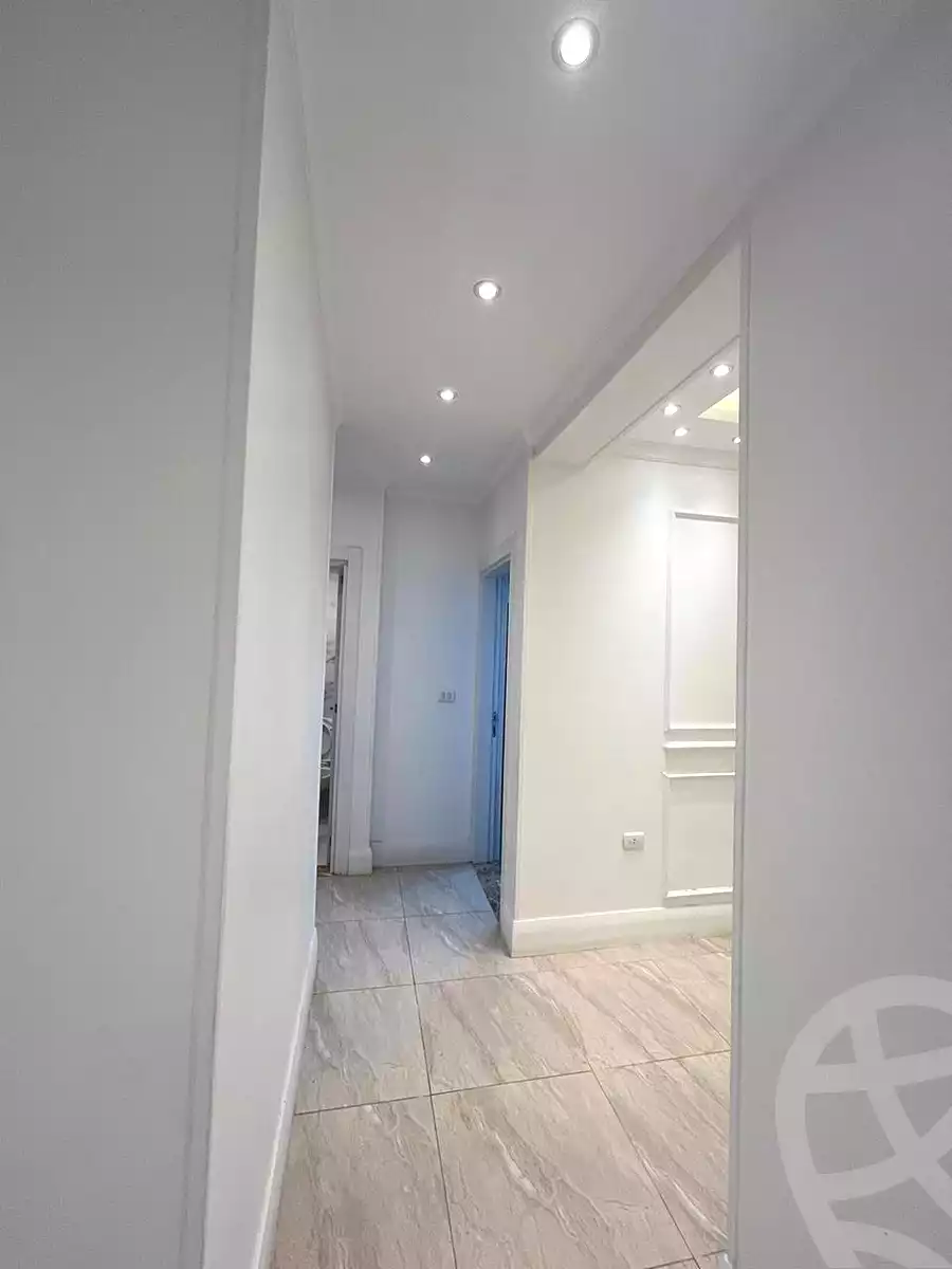 https://aqarmap.com.eg/en/listing/6608965-for-rent-cairo-el-sheikh-zayed-city-compounds-beverly-hills