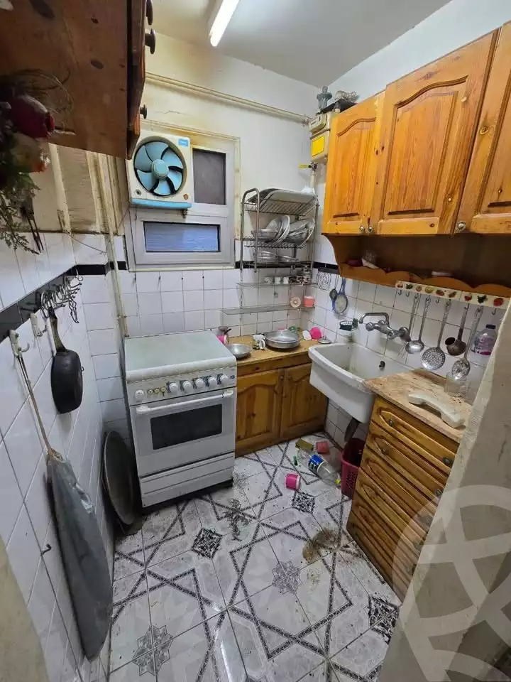 https://aqarmap.com.eg/ar/listing/6609029-for-sale-alexandria-sydy-bshr-sydy-bshr-bhry-gamal-abd-el-nasir-st