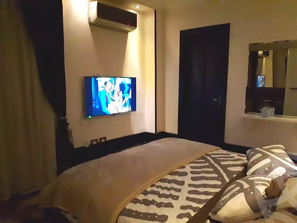 https://aqarmap.com.eg/ar/listing/6609530-for-rent-cairo-6th-of-october-el-ahyaa-neighborhood-2nd-divided-from-al-kafrawei-st