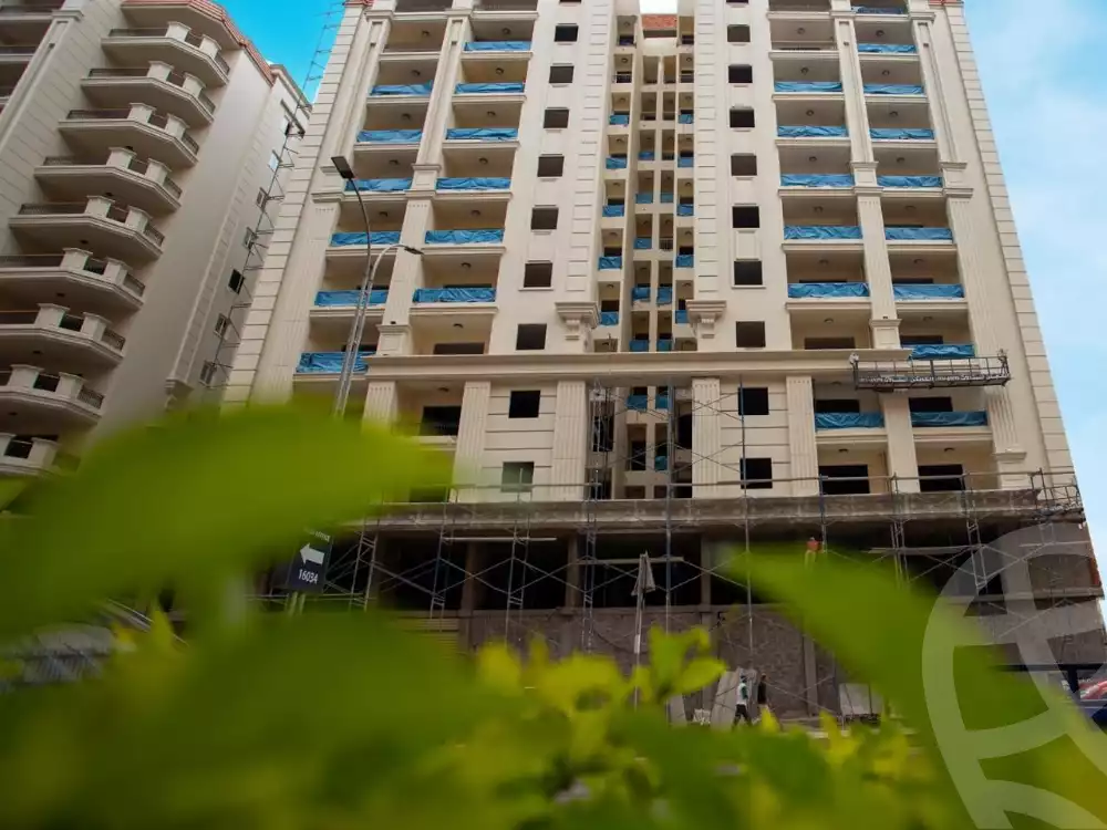 https://aqarmap.com.eg/en/listing/6608769-for-sale-alexandria-smouha-compounds-in-smouha-valore-smouha