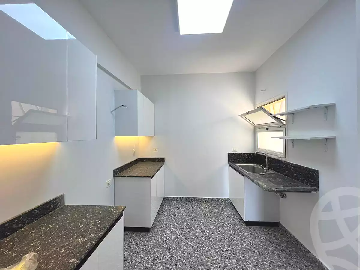 https://aqarmap.com.eg/en/listing/6610700-for-rent-cairo-new-cairo-compounds-hyde-park-centre-ville-hyde-park