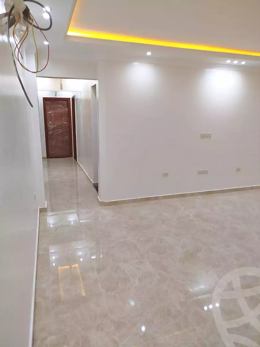 https://aqarmap.com.eg/ar/listing/6611320-for-rent-cairo-new-cairo-compounds-mwntn-fyw-y-syty-creek-park-mountain-view-icity