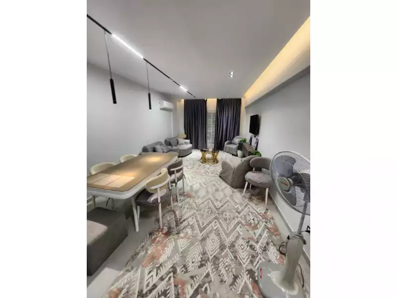 https://aqarmap.com.eg/en/listing/6611713-for-rent-cairo-new-cairo-compounds-wn-nynty-mwl-lndmrk-sbwr-parcel-1-one-ninety