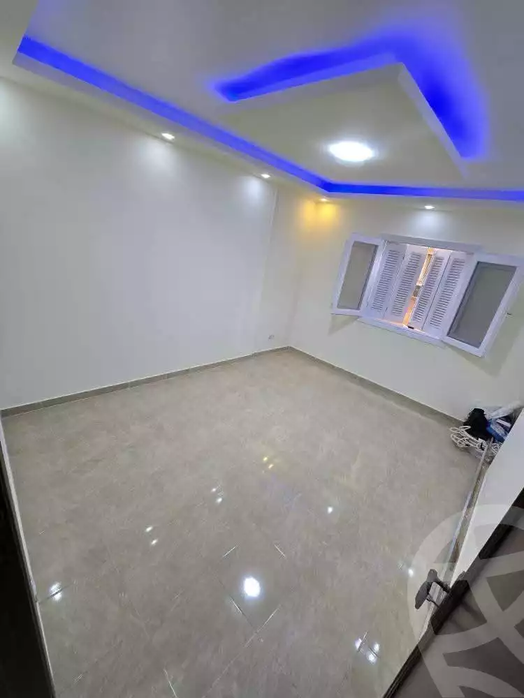 https://aqarmap.com.eg/ar/listing/6616459-for-sale-alexandria-sydy-bshr-sydy-bshr-bhry-shr-mhmwd-l-yswy