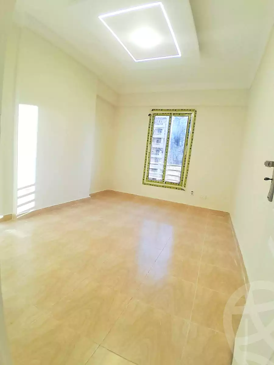https://aqarmap.com.eg/en/listing/6616895-for-sale-alexandria-el-asafra-l-sfr-bhry