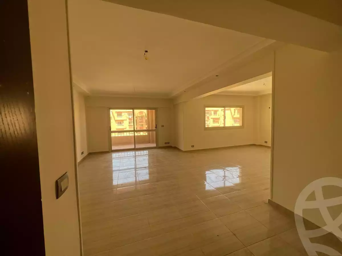 https://aqarmap.com.eg/en/listing/6617401-for-sale-cairo-el-sheikh-zayed-city-compounds-hadayek-el-mohandiseen