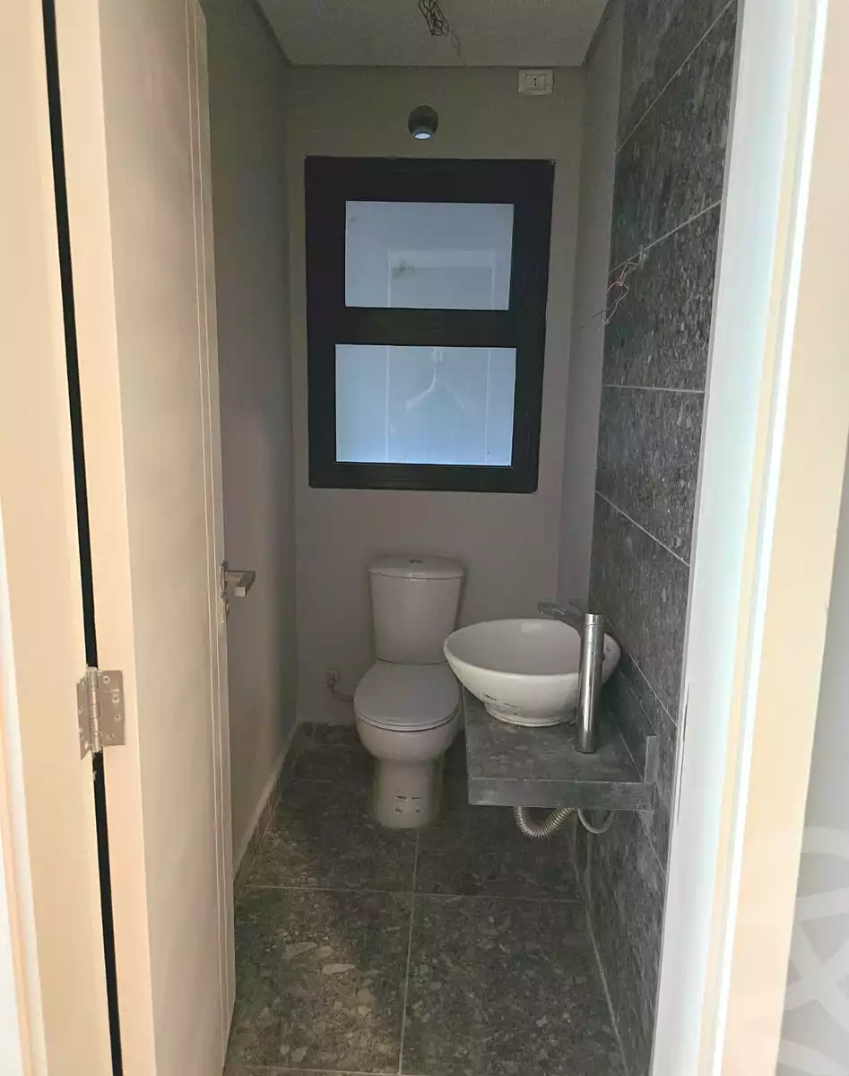 https://aqarmap.com.eg/en/listing/6620021-for-sale-cairo-el-sheikh-zayed-city-compounds-kmbwnd-fyldj-wyst-dr-llttwyr