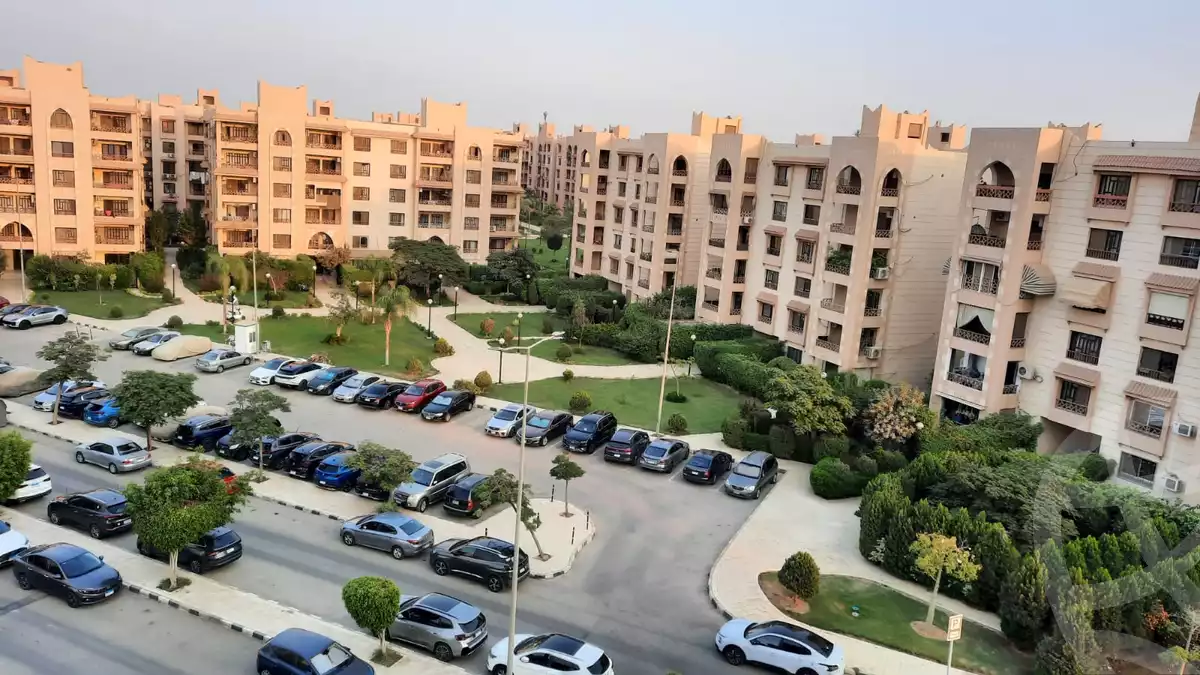 https://aqarmap.com.eg/en/listing/6620028-for-sale-cairo-new-cairo-lrhb-city-mtdd-lrhb-phase-9