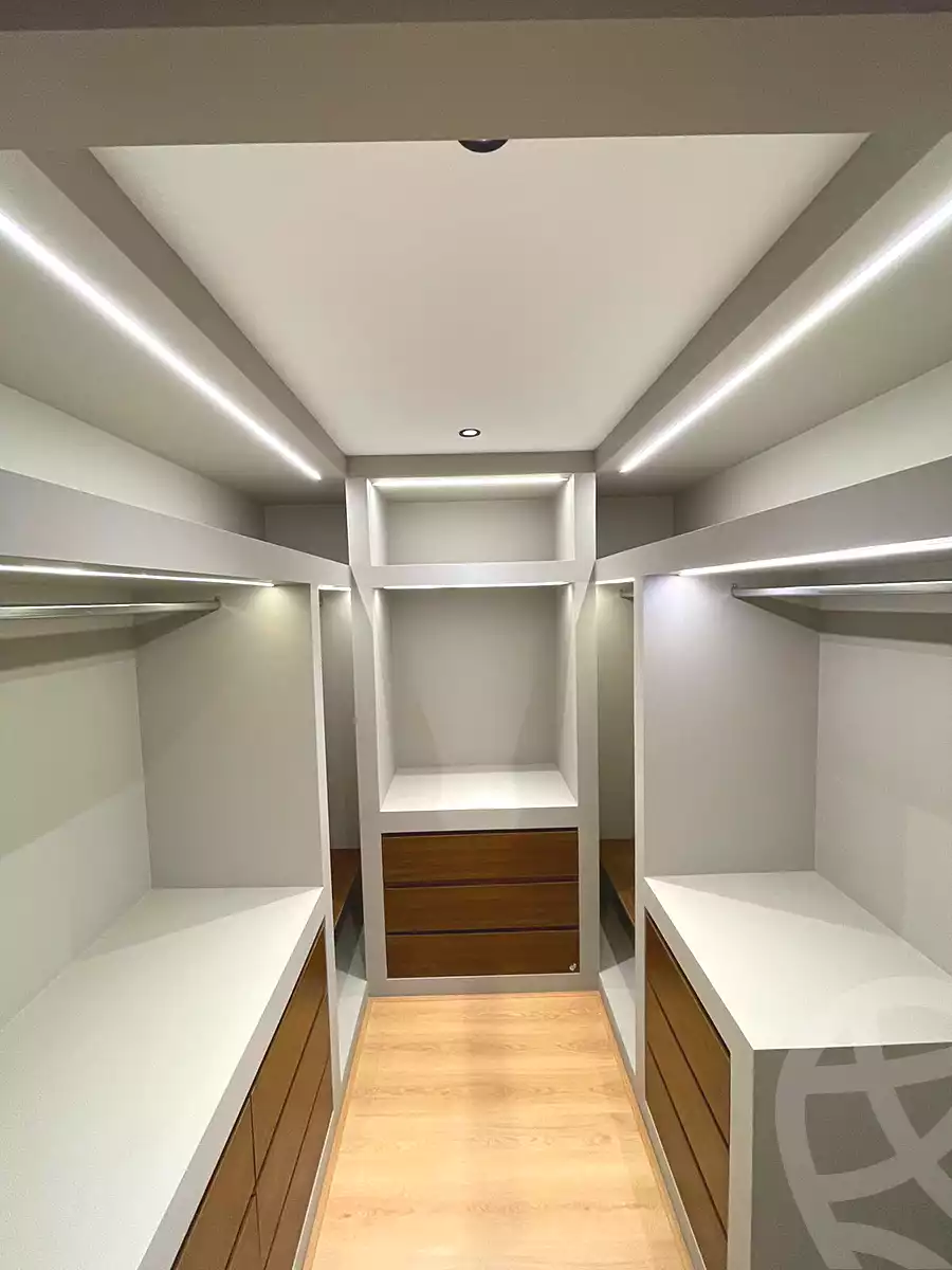 https://aqarmap.com.eg/ar/listing/6620335-for-rent-cairo-6th-of-october-compounds-october-plaza