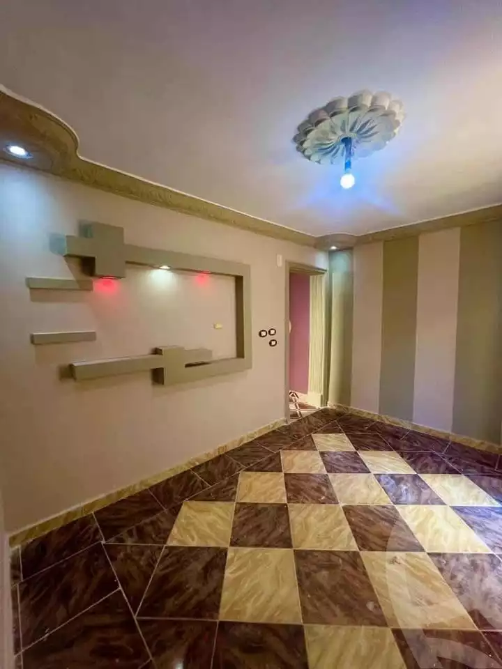 https://aqarmap.com.eg/ar/listing/6623352-for-sale-alexandria-el-asafra-l-sfr-qbly-el-maahad-el-dini-st