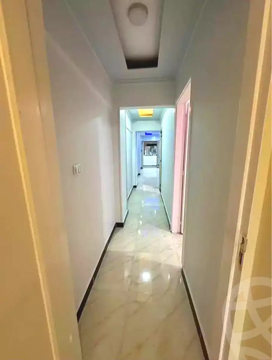 https://aqarmap.com.eg/ar/listing/6623653-for-sale-alexandria-sydy-bshr-sydy-bshr-bhry-gamal-abd-el-nasir-st