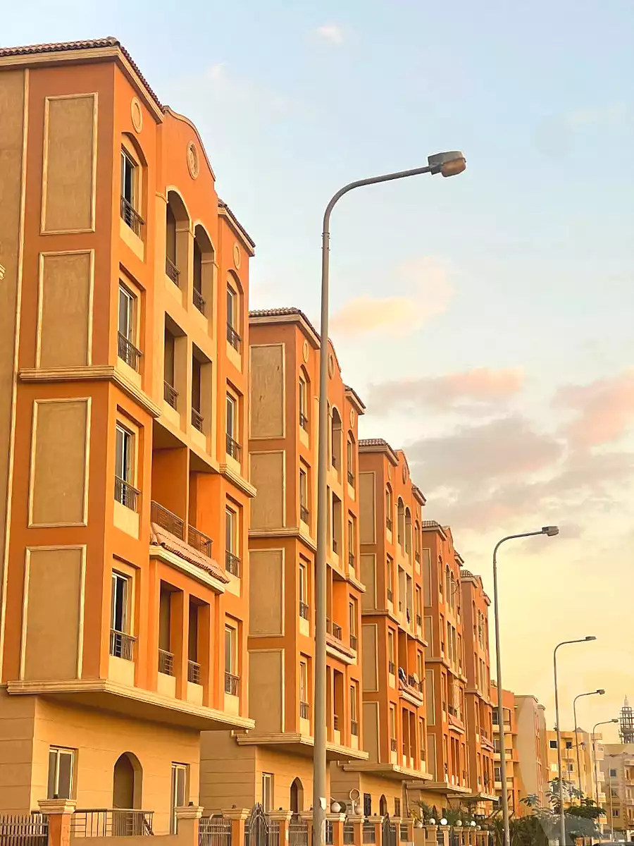 https://aqarmap.com.eg/en/listing/6624324-for-sale-cairo-6th-of-october-hadaeq-october-kmbwnd-fy-hdyq-ktwbr-green-city-compound-qebaa