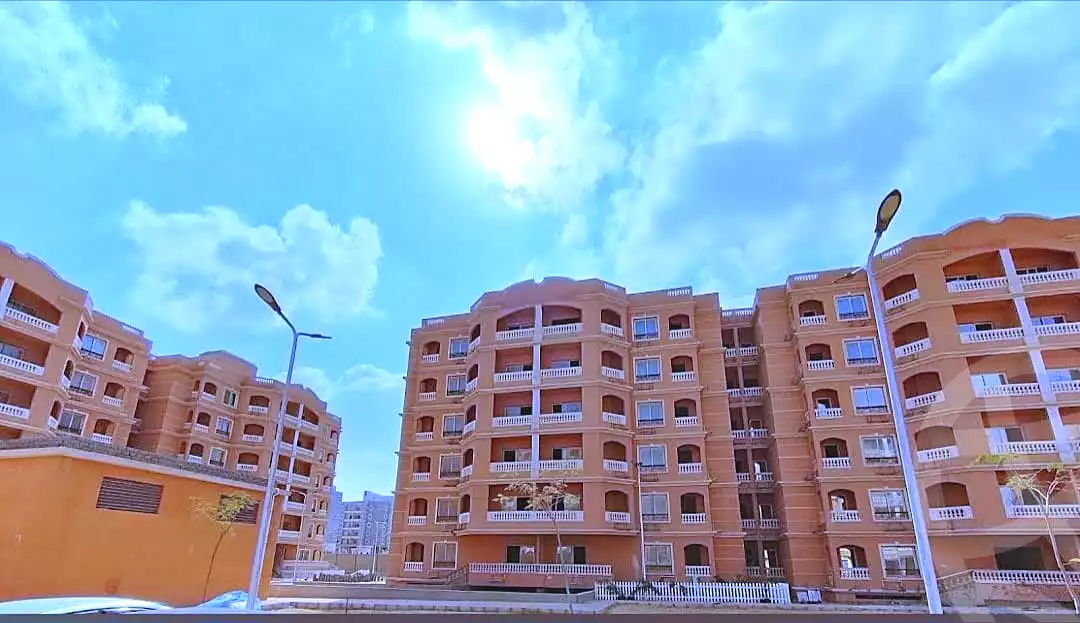 https://aqarmap.com.eg/en/listing/6624516-for-sale-cairo-new-cairo-compounds