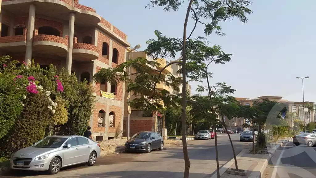 https://aqarmap.com.eg/ar/listing/6624632-for-sale-cairo-new-cairo-el-ahyaa-first-neighborhood-street-1