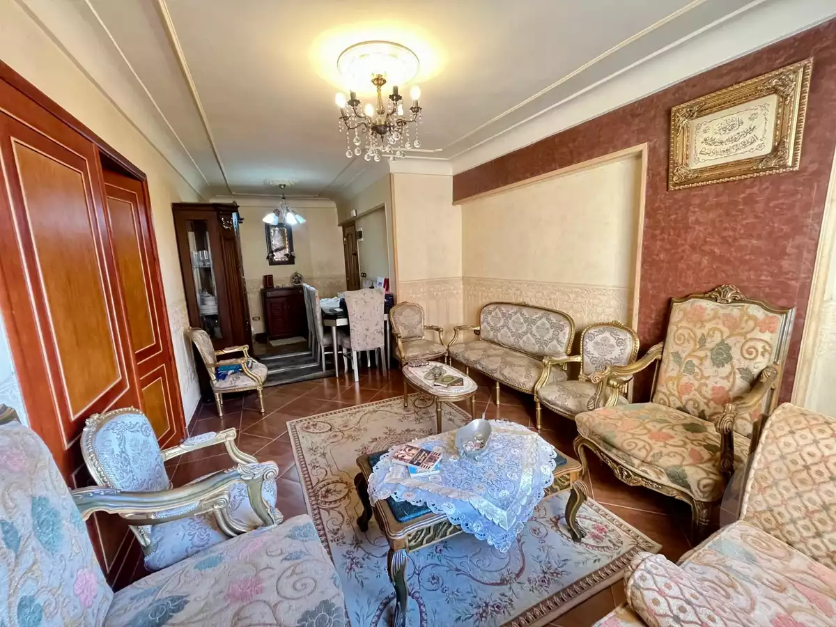 https://aqarmap.com.eg/ar/listing/6626941-for-sale-alexandria-sporting-shr-bwr-s-yd