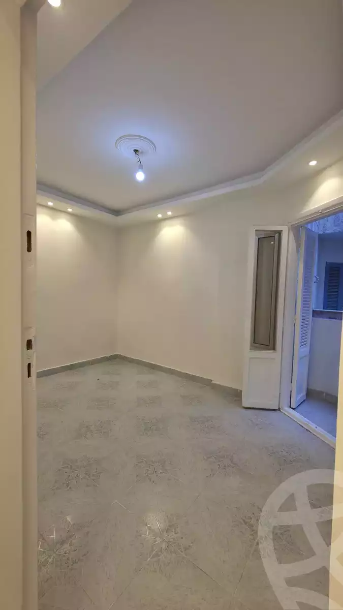 https://aqarmap.com.eg/ar/listing/6629851-for-sale-alexandria-el-asafra-shr-45