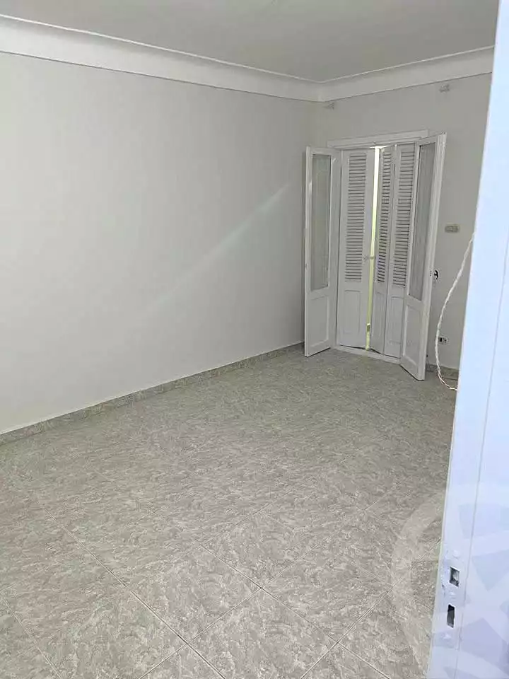 https://aqarmap.com.eg/ar/listing/6633307-for-rent-alexandria-alhadara-lhdr-lbhry