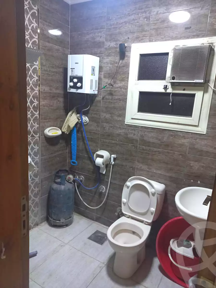 https://aqarmap.com.eg/en/listing/6634559-for-sale-cairo-helwan-helwan-el-sharkeya-heidar-st