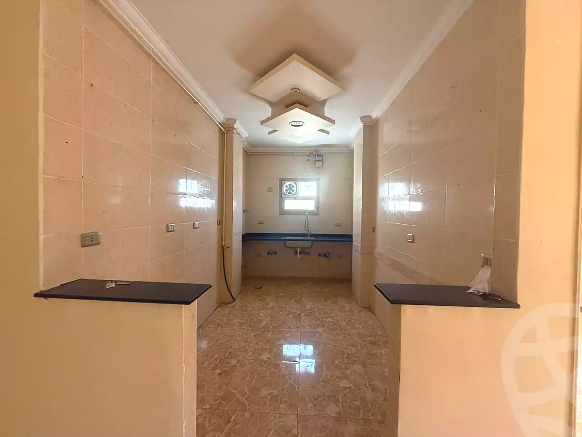 https://aqarmap.com.eg/en/listing/6635408-for-rent-cairo-6th-of-october-el-hay-el-motamyz-el-motamayez-neighborhood-abd-el-moneim-riad-st