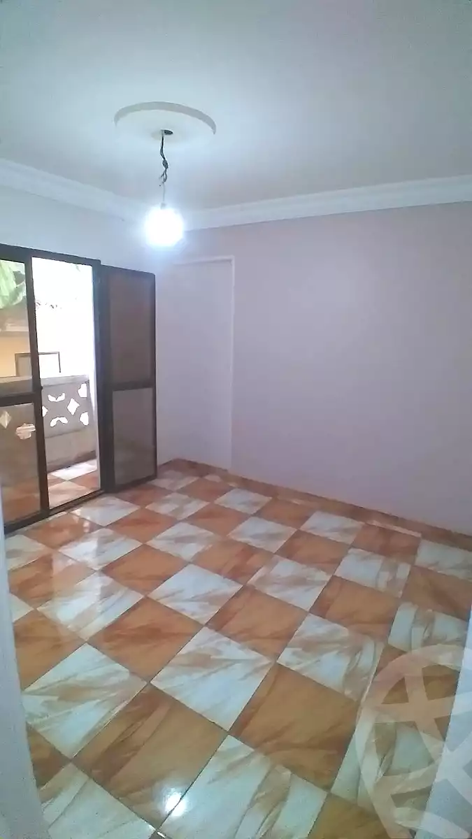 https://aqarmap.com.eg/ar/listing/6637072-for-sale-alexandria-sydy-bshr-sydy-bshr-bhry-shr-mhmwd-l-yswy