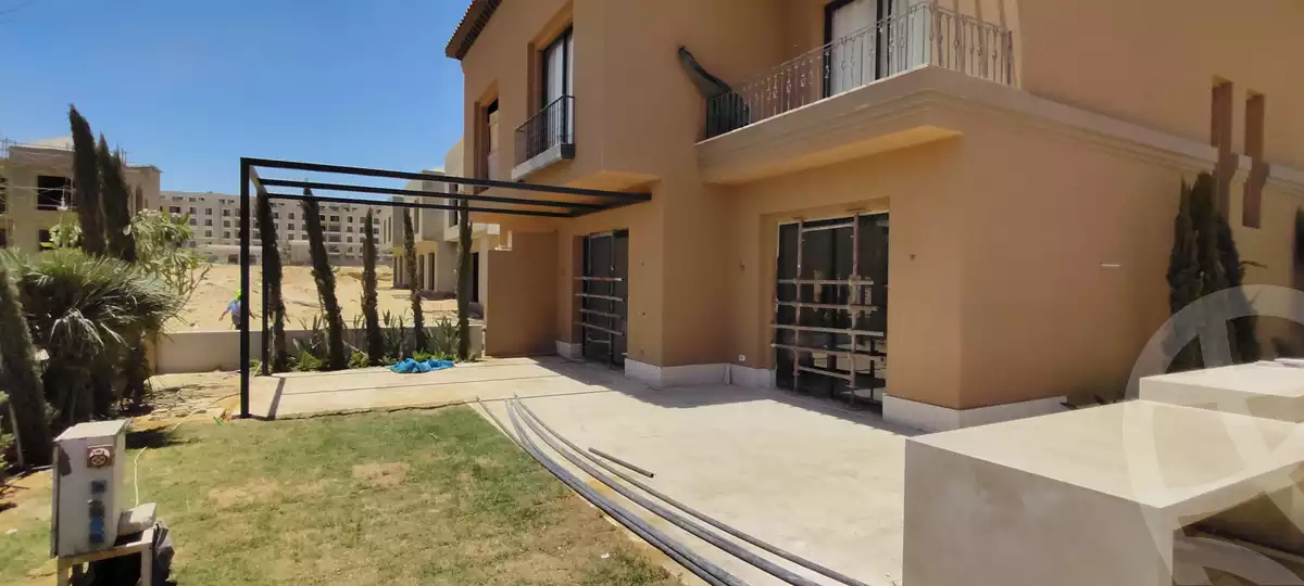 https://aqarmap.com.eg/en/listing/6637739-for-sale-cairo-el-sheikh-zayed-city-compounds-kmbwnd-fyldj-wyst-dr-llttwyr