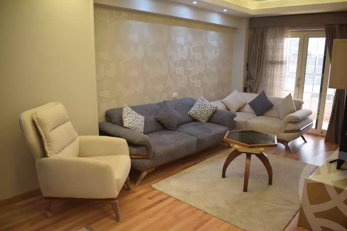 https://aqarmap.com.eg/ar/listing/6233381-for-rent-cairo-manial-el-rawda-st