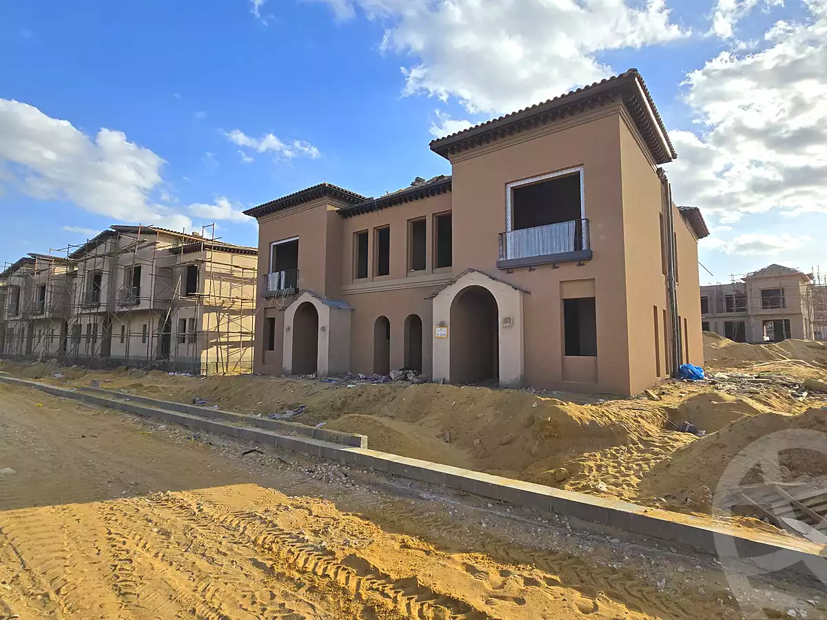 https://aqarmap.com.eg/ar/listing/6605873-for-sale-cairo-el-sheikh-zayed-city-compounds-kmbwnd-fyldj-wyst-dr-llttwyr