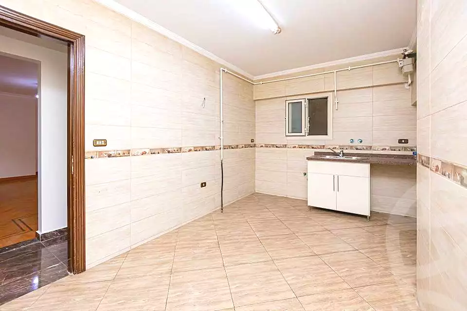 https://aqarmap.com.eg/en/listing/6638482-for-sale-alexandria-ganaklis