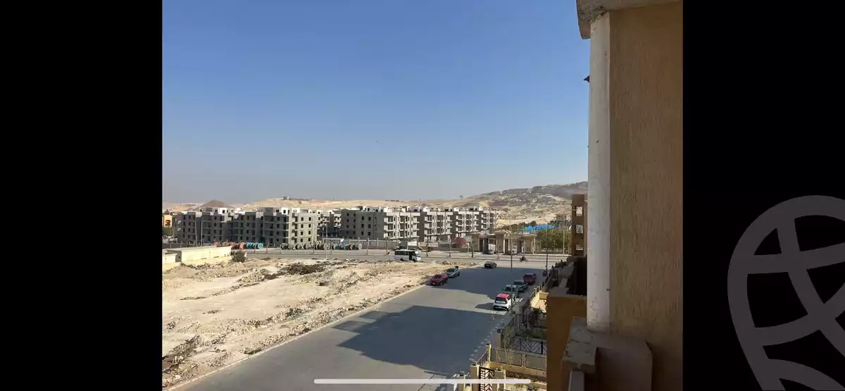https://aqarmap.com.eg/en/listing/6639236-for-sale-cairo-el-sheikh-zayed-city-compounds-el-khamayel