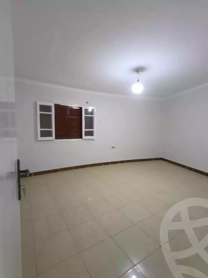 https://aqarmap.com.eg/ar/listing/6640069-for-sale-asyut-asyut-city-yousri-ragheb-st