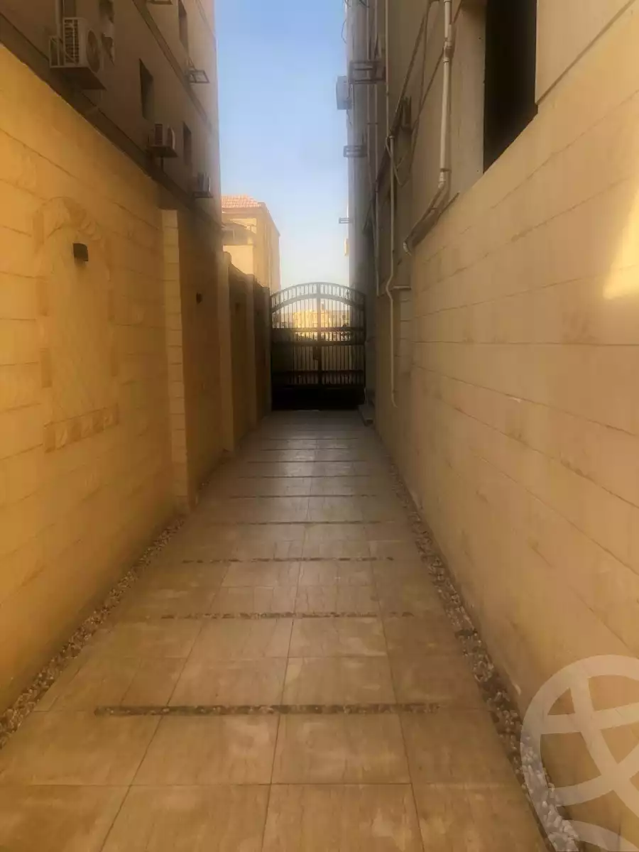 https://aqarmap.com.eg/ar/listing/6640045-for-sale-cairo-new-cairo-south-investors-zizinia-st