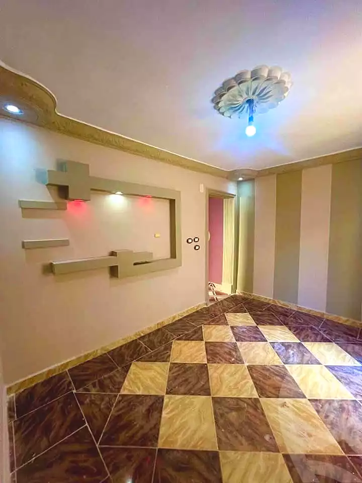 https://aqarmap.com.eg/ar/listing/6641828-for-sale-alexandria-el-asafra-l-sfr-qbly-el-maahad-el-dini-st