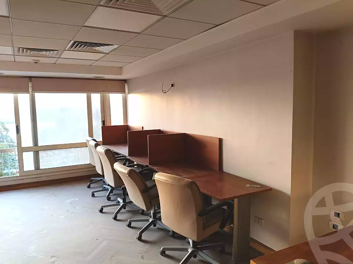 https://aqarmap.com.eg/ar/listing/6642186-for-sale-cairo-el-maadi-kornish-el-maadi-brj-thmn