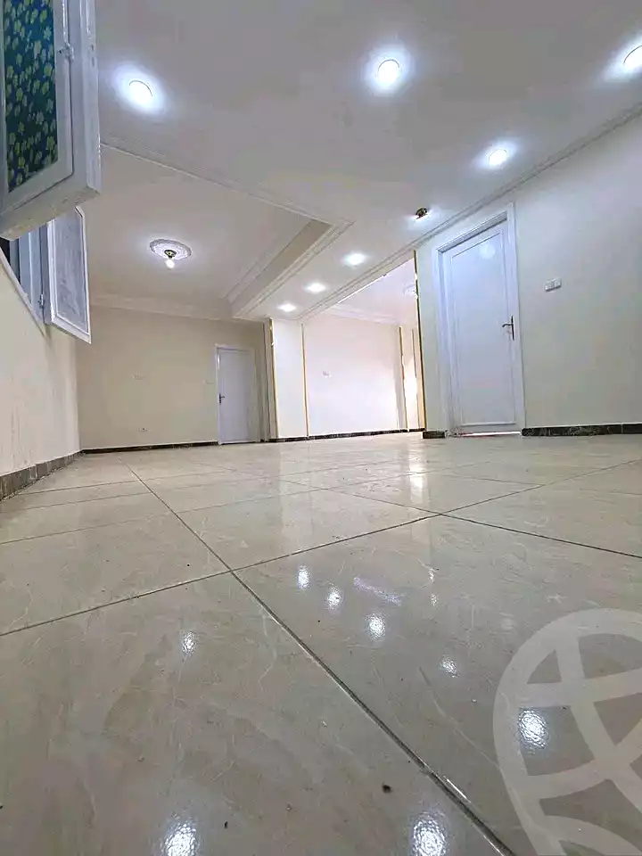 https://aqarmap.com.eg/ar/listing/6643543-for-sale-cairo-helwan-mnshy-yn-hlwn-mansour-st