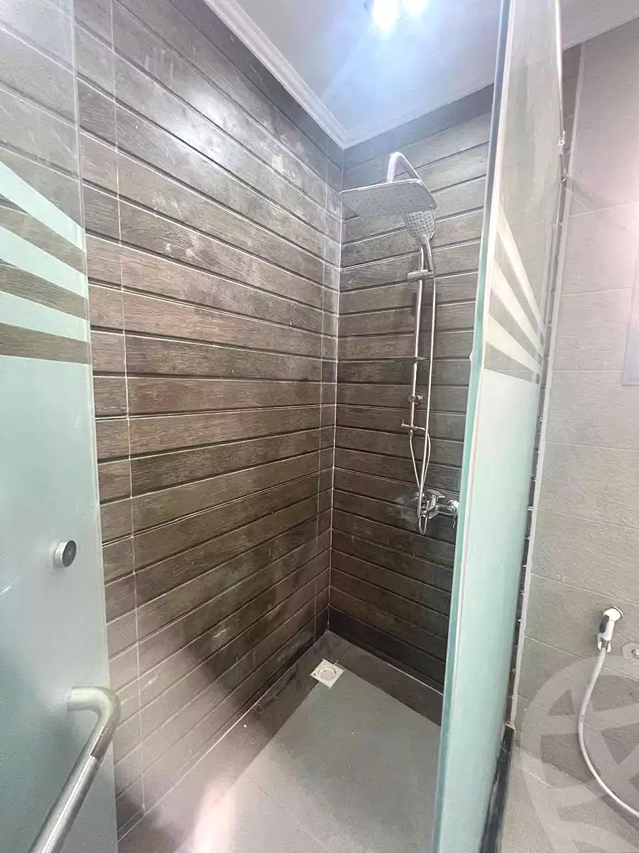 https://aqarmap.com.eg/ar/listing/6349830-for-sale-cairo-helwan-helwan-el-sharkeya-abd-el-rahman-pasha-st