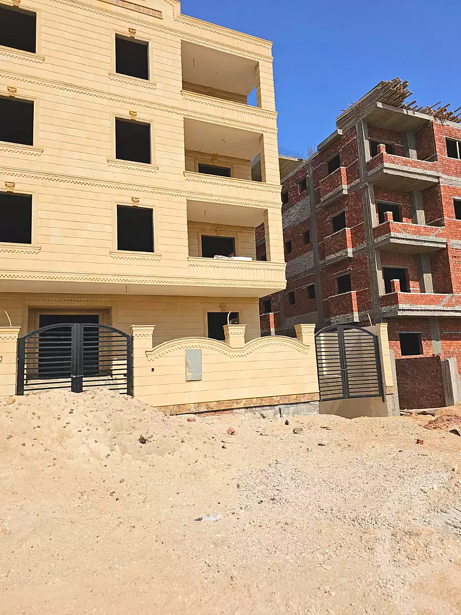 https://aqarmap.com.eg/ar/listing/6644530-for-sale-cairo-al-oubour-el-hay-el-taseaa-taha-hussein-st