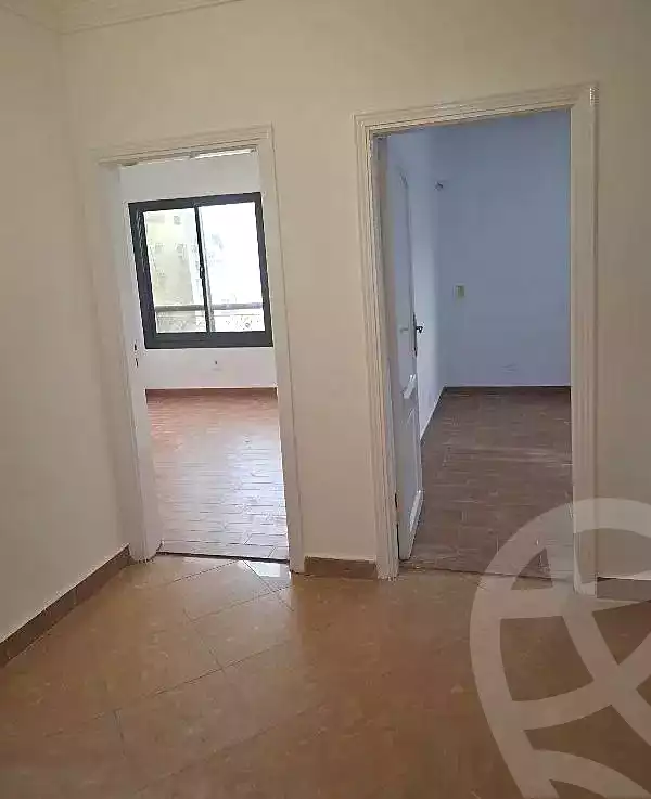 https://aqarmap.com.eg/en/listing/6644876-for-sale-cairo-6th-of-october-el-ahyaa-neighborhood-2nd-divided-from-al-kafrawei-st