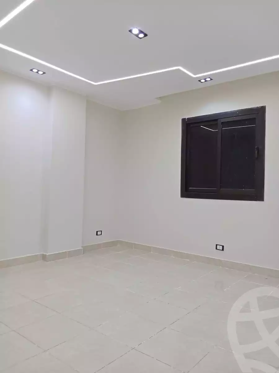 https://aqarmap.com.eg/ar/listing/6645042-for-sale-alexandria-l-jmy-lbytsh-ibrahim-othman-st