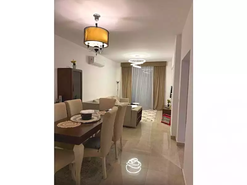 https://aqarmap.com.eg/ar/listing/6645439-for-rent-cairo-new-cairo-compounds-fifth-square