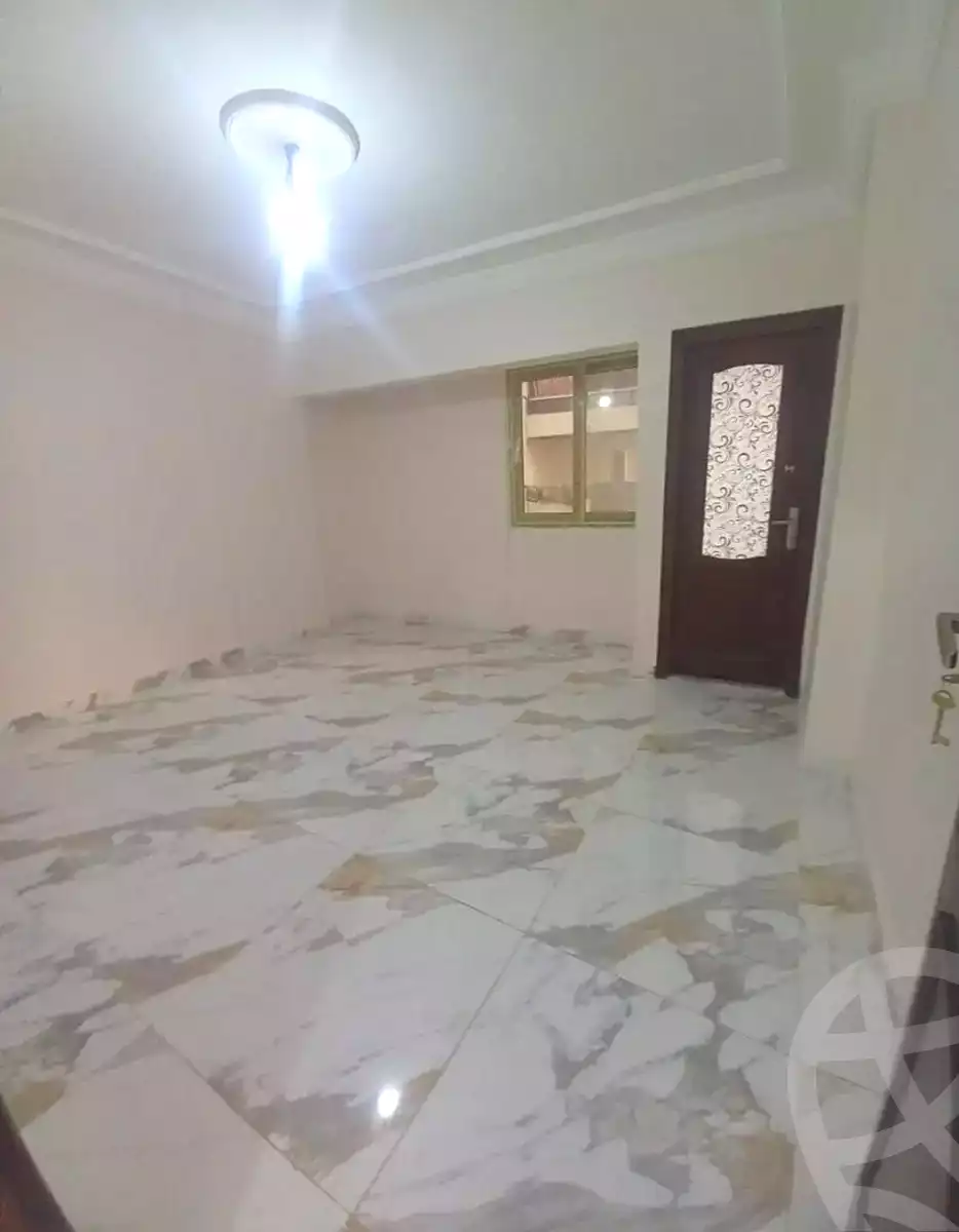 https://aqarmap.com.eg/ar/listing/6645785-for-sale-alexandria-el-asafra-salman-el-farsi-st