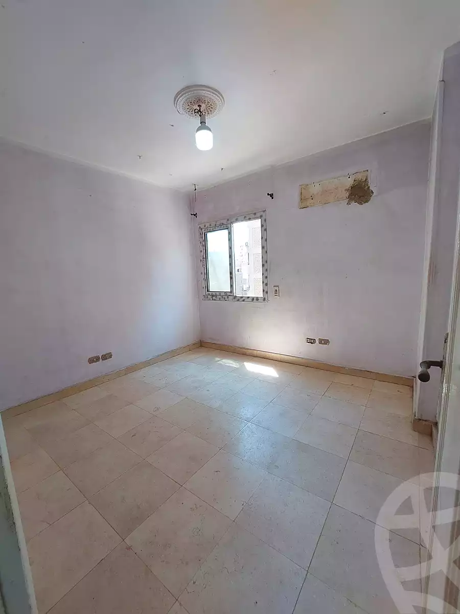 https://aqarmap.com.eg/ar/listing/6645835-for-sale-cairo-ain-shams-ain-shams-el-sharkia-el-zahraa-st