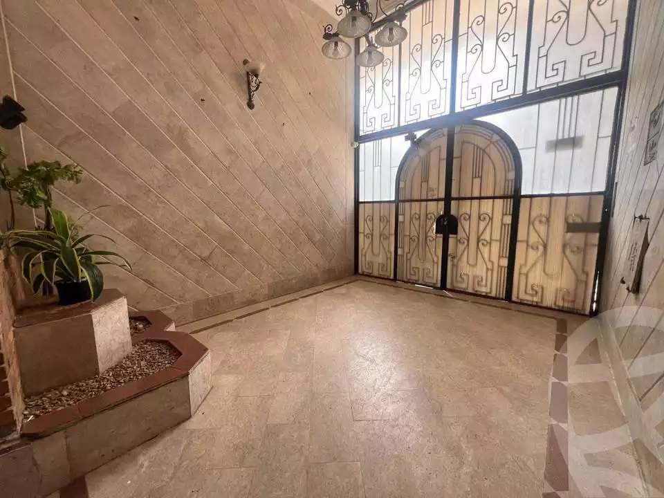 https://aqarmap.com.eg/en/listing/6645852-for-sale-cairo-heliopolis-ard-el-golf-nabil-el-wakkad