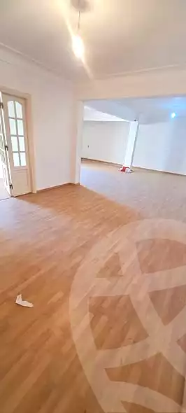 https://aqarmap.com.eg/ar/listing/6646118-for-sale-alexandria-l-jmy-lbytsh-al-samalehy-1-st